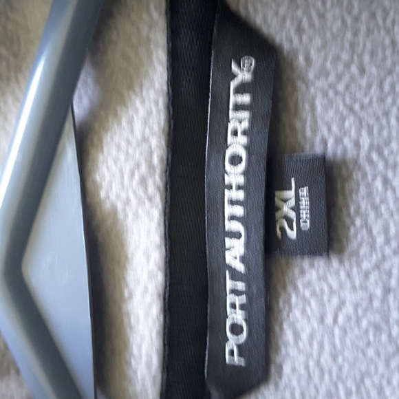 NWOT Peterbilt Port Authority 2XL black soft shell.. Never worn. - Picture 2 of 6